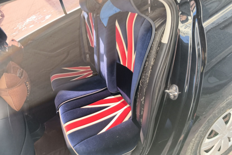 大众 捷达 2015款 1.6L 自动时尚型中控内饰21