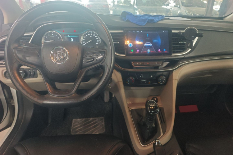 别克 英朗 2015款 15N 手动精英型中控内饰12