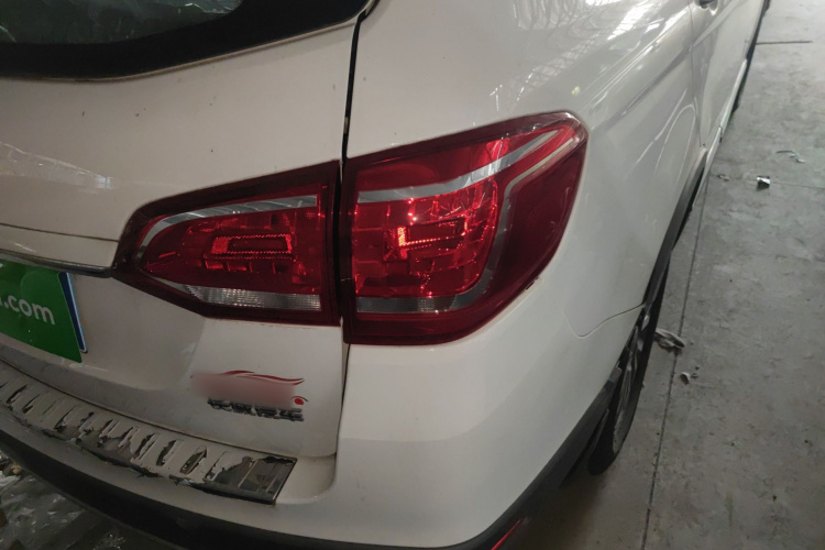 哈弗H6 2017款 红标 运动版 1.5T 自动两驱豪华型车身外观6006