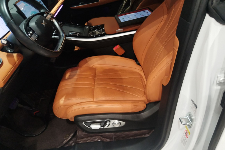 小鹏G9 2022款 702 Pro局部细节19