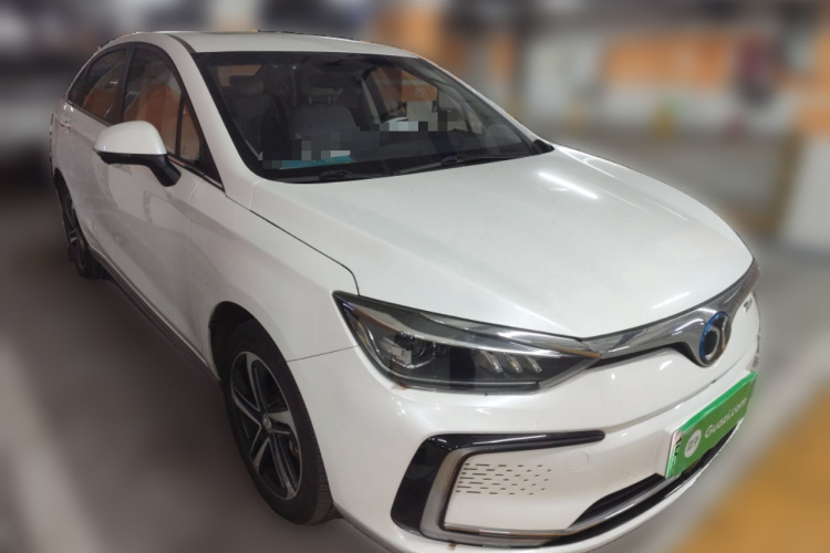 北京汽车 北京EU5 2018款 R500 智风版车身外观6002