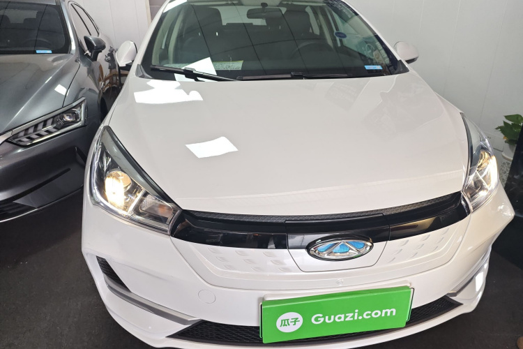 奇瑞新能源 艾瑞泽e 2024款 405km 出行版车身外观2