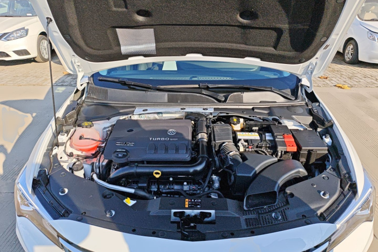 别克 威朗 2023款 Pro 乐享版机舱底盘24