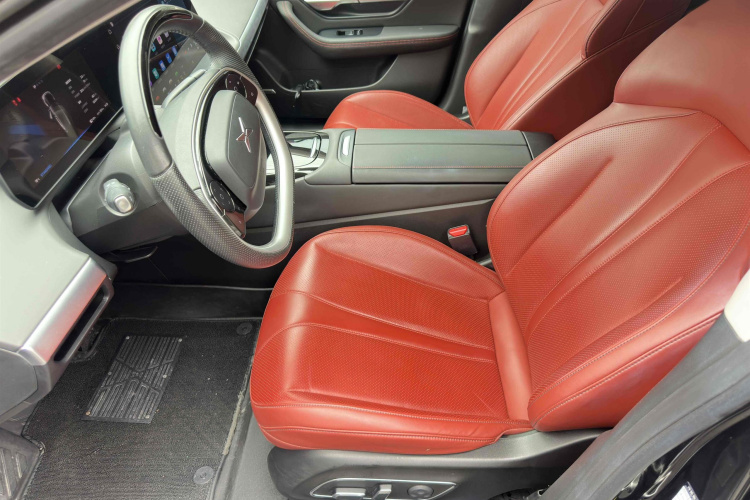 小鹏P7 2022款 625E中控内饰7003