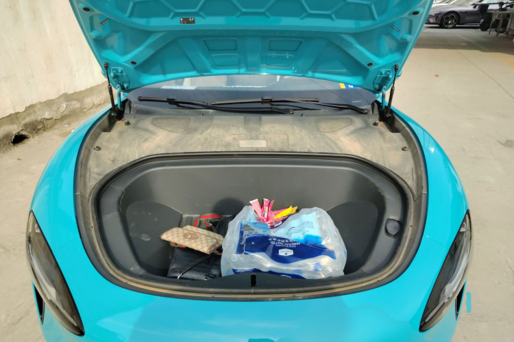 小米汽车 小米SU7 2024款 四驱超长续航高阶智驾Max版机舱底盘24