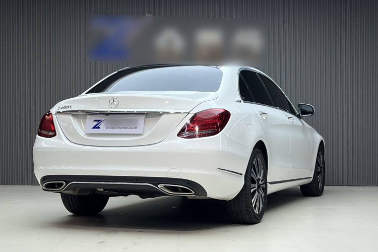 奔驰C级 2016款 C 200 L中控内饰7003