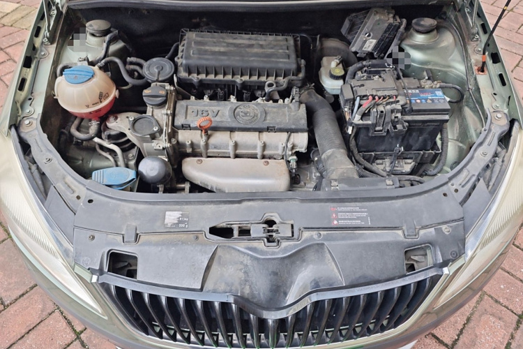 斯柯达 晶锐 2012款 1.6L Scout局部细节24