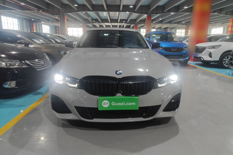 宝马3系 2020款 325Li M运动曜夜套装车身外观2