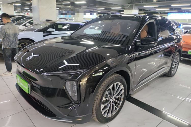 蔚来ES6 2024款 75kWh车身外观1