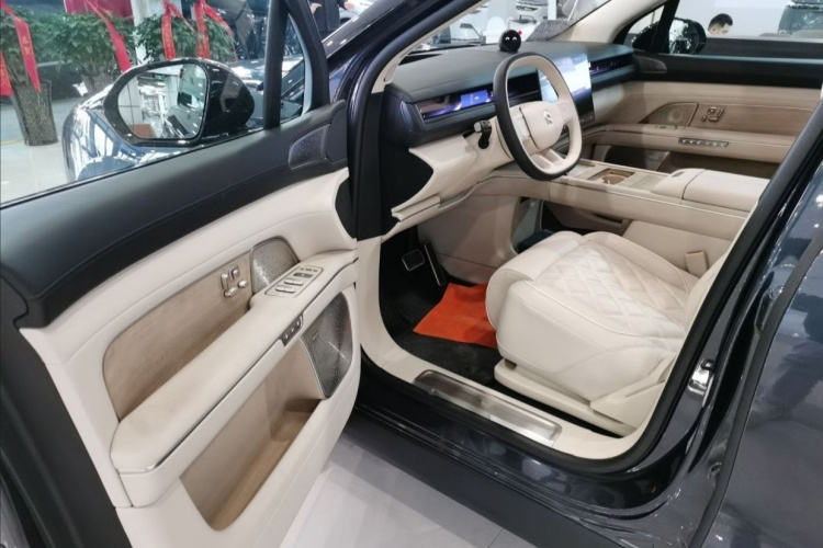 蔚来ES8 2026款 六座行政签名版中控内饰7002