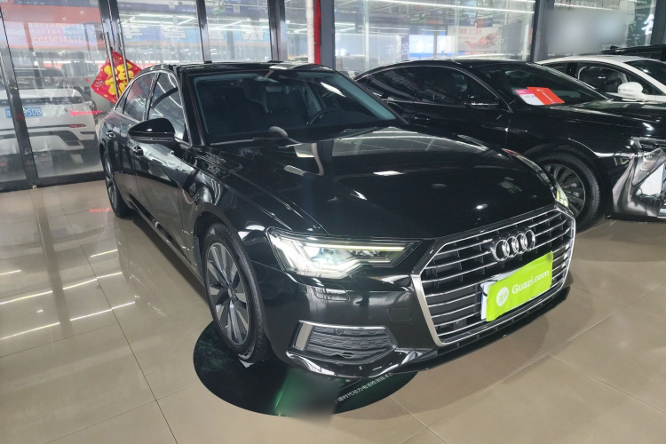 奥迪A6L 2019款 45 TFSI 臻选致雅型车身外观3