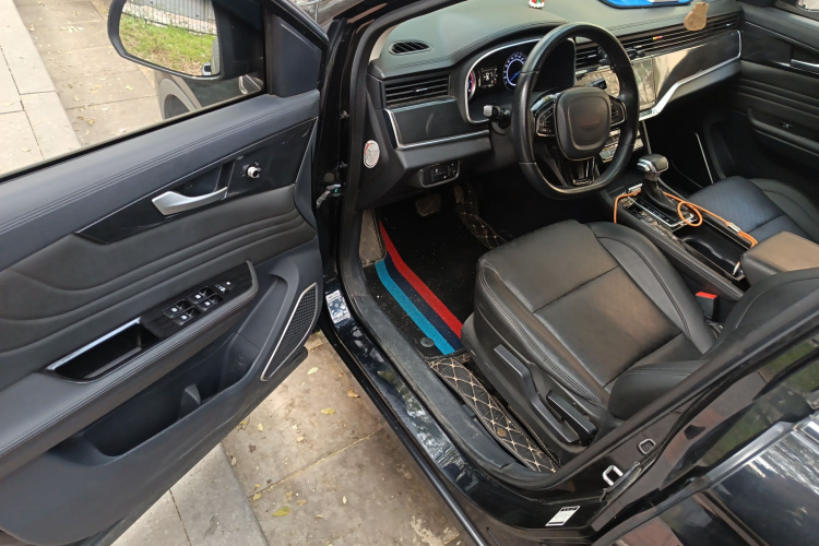 中国重汽VGV VGV U70 2020款 1.5T 自动智享精英导航版 7座中控内饰7003