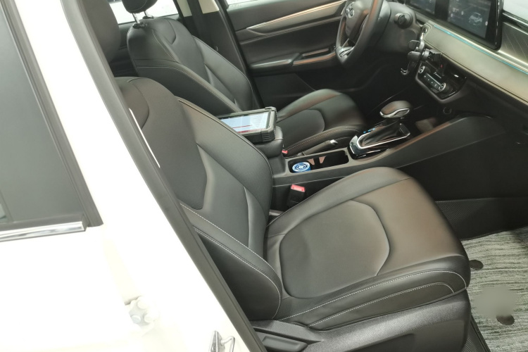 福特 福睿斯 2021款 1.5L 自动钻石版局部细节41