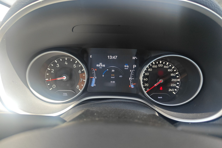 Jeep 指南者 2017款 200T 自动家享版局部细节14