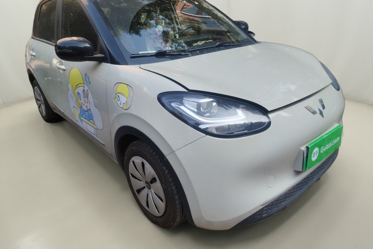 五菱汽车 五菱缤果 2023款 203km 轻享款车身外观3