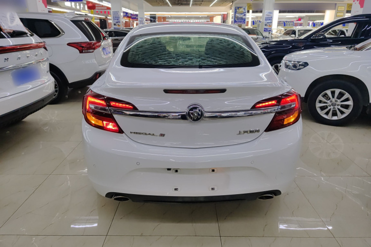 别克 君威 2015款 1.6T 领先技术型车身外观6