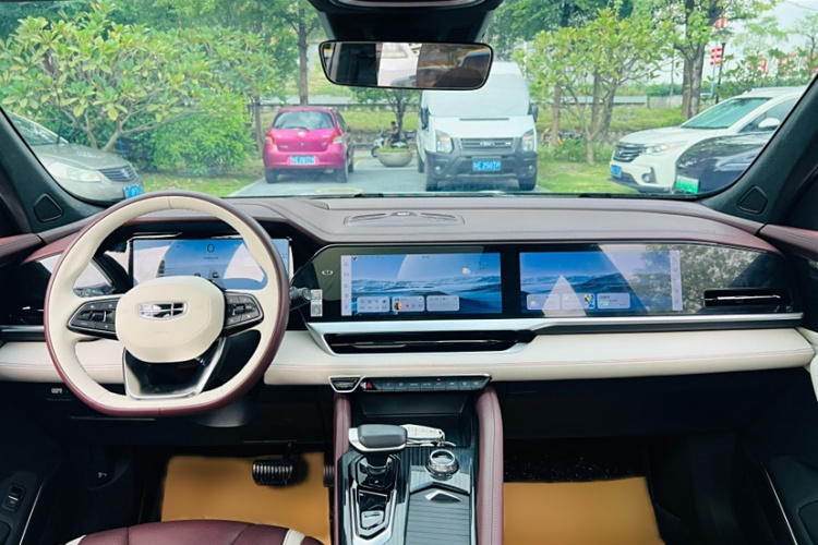 吉利汽车 星越L 2021款 2.0TD DCT EVO两驱尊贵型中控内饰7003