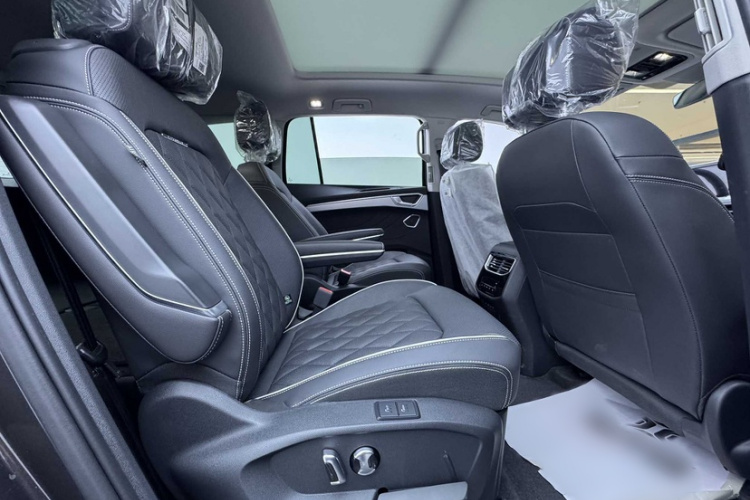 大众 揽境 2025款 380TSI 四驱豪华佳境Pro  众享款 6座中控内饰7010