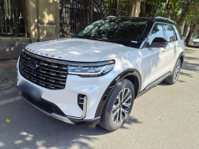 福特 探险者 2024款  2.3T EcoBoost 四驱钛金版 7座