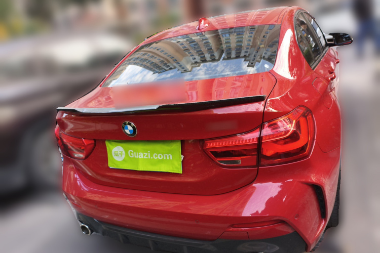 宝马1系 2019款 120i 领先型M运动套装车身外观6004