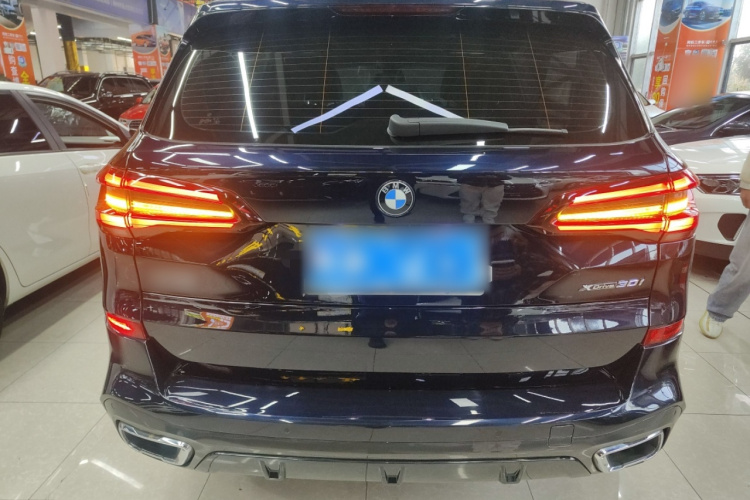 宝马X5(进口) 2022款 xDrive30i M运动套装车身外观6