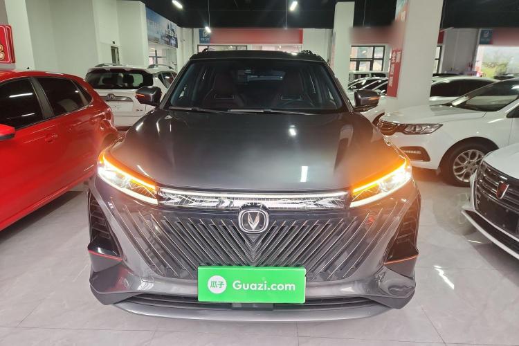 长安CS75 PLUS 2022款 第二代 1.5T 自动豪华型车身外观2