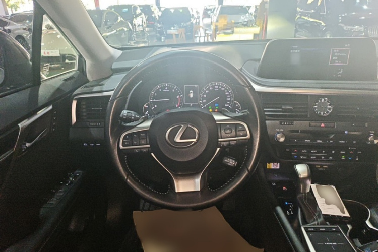 雷克萨斯RX 2020款 改款 300 两驱舒适版中控内饰7002