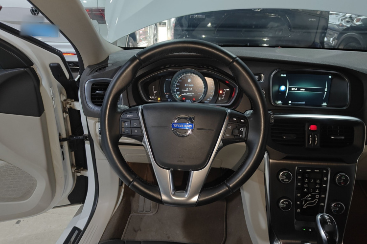 沃尔沃V40 2015款 1.6T 智逸版局部细节13