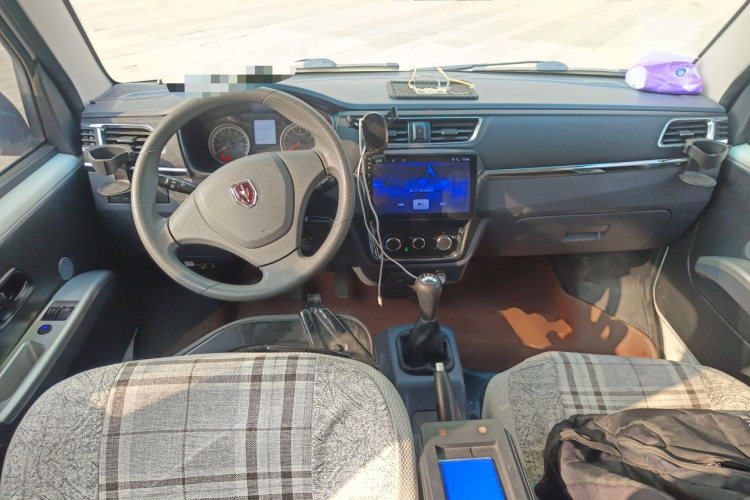 金杯 小海狮X30 2021款 1.5L 财富型客车国VI SWC15M中控内饰12