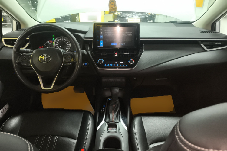 丰田 卡罗拉 2023款 1.2T 精英版中控内饰7002