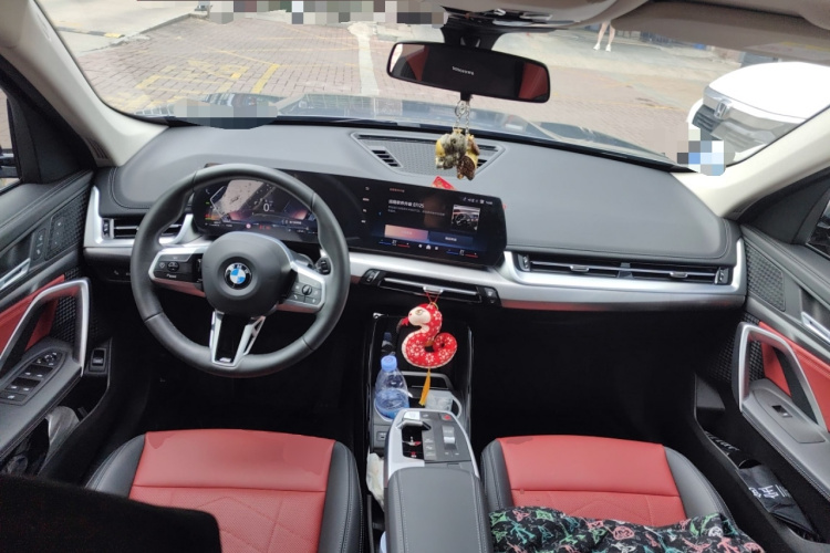 宝马X1 2023款 sDrive25Li M运动套装中控内饰12