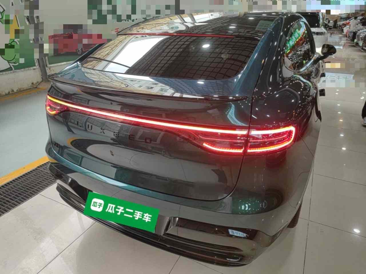 鸿蒙智行 智界R7 2026款 增程 Max+(192线激光雷达）(4)