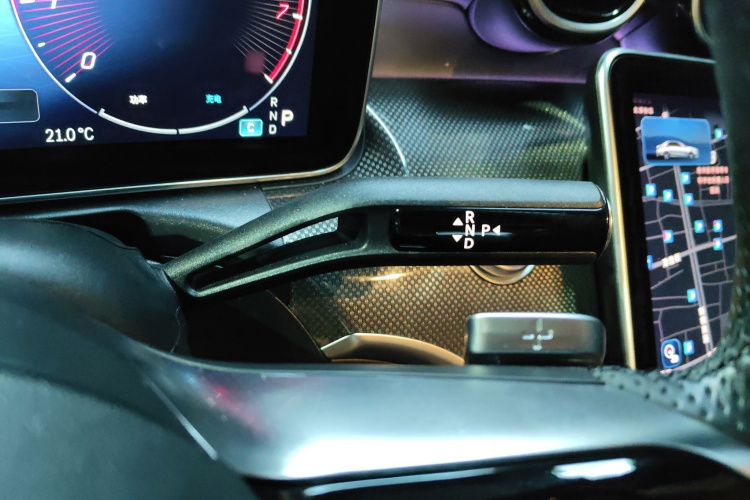 奔驰C级 2023款 改款 C 200 L 运动版局部细节18