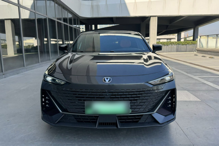 长安UNI-V 智电iDD 2023款  智电iDD 1.5T 113km智趣型（飞快版）车身外观6001