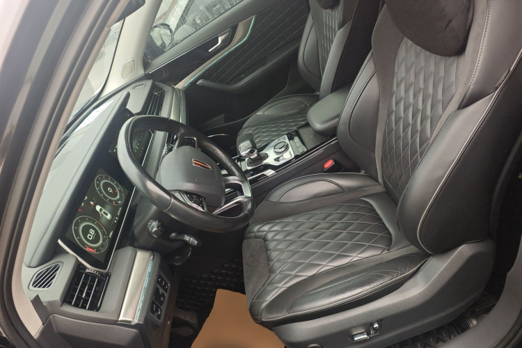 红旗HS5 2019款 2.0T 智联旗享四驱版中控内饰19