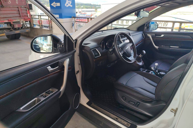 哈弗H6 2017款 红标 运动版 1.5T 手动两驱精英型中控内饰7003