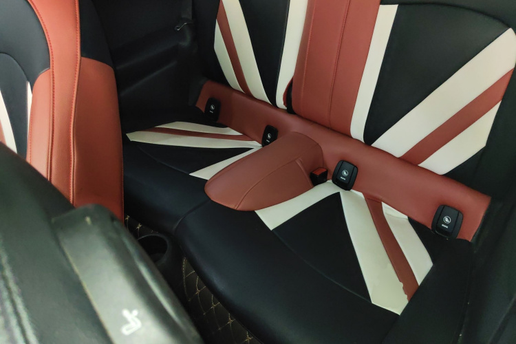 MINI 2019款 1.5T ONE PLUS中控内饰7004