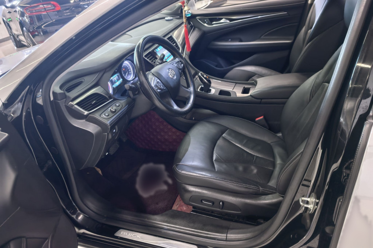 别克 君越 2018款 20T 精英型局部细节19