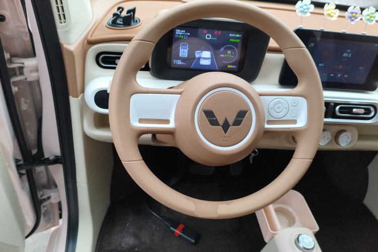 五菱汽车 宏光MINIEV 2024款 第三代 215km 进阶版中控内饰13