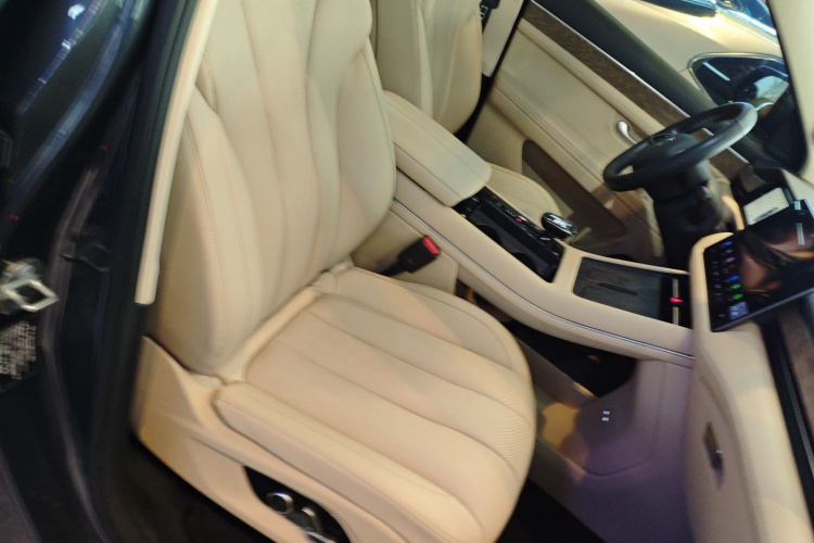 鸿蒙智行 问界M7 2022款 1.5T 四驱豪华版局部细节41