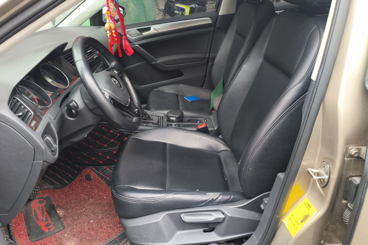 大众 高尔夫 2019款 200TSI DSG舒适进取版 国VI局部细节19