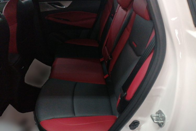 长安CS35PLUS 2021款 改款 蓝鲸NE 1.4T DCT尊贵型中控内饰21