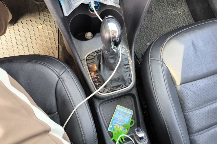 大众 Polo 2014款 1.6L 自动豪华版局部细节18