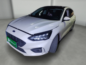 福特 福克斯 2021款 两厢 EcoBoost 180 自动锋潮型