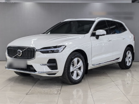 沃尔沃XC60 2022款 B5 四驱智逸豪华版