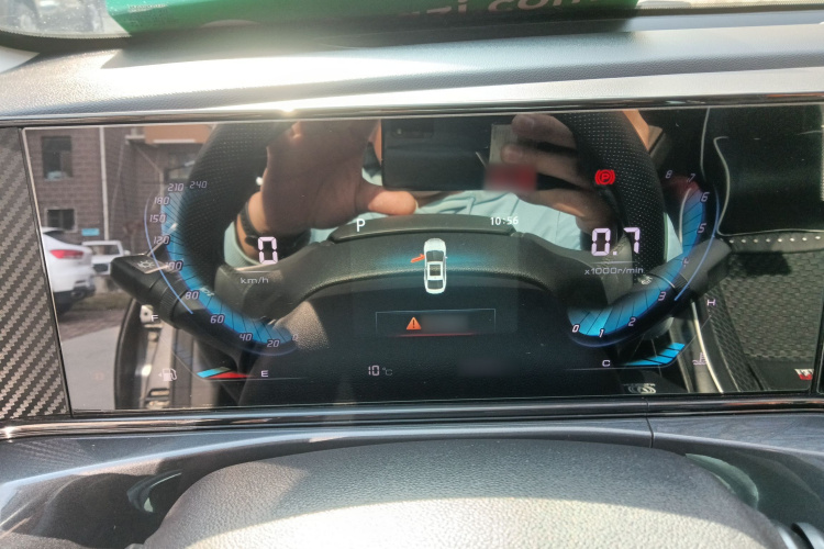 长安 逸动 2020款 PLUS 1.6L GDI 自动豪华型局部细节14