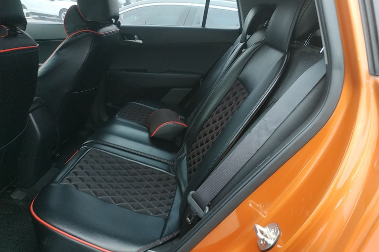 北京现代ix25 2015款 1.6L 自动两驱智能型GLS中控内饰21