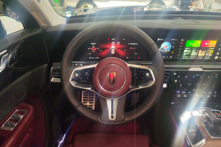 红旗E-HS9 2021款 460km 旗享版 六座中控内饰13