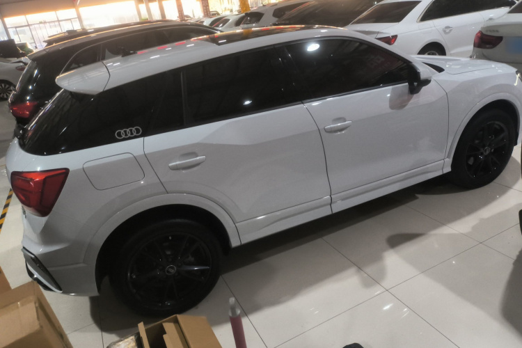 奥迪Q2L 2022款 35 TFSI 进取动感型车身外观7