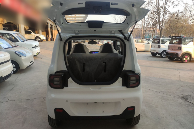 吉利银河 2024款 熊猫mini 200km 耐力熊机舱底盘23